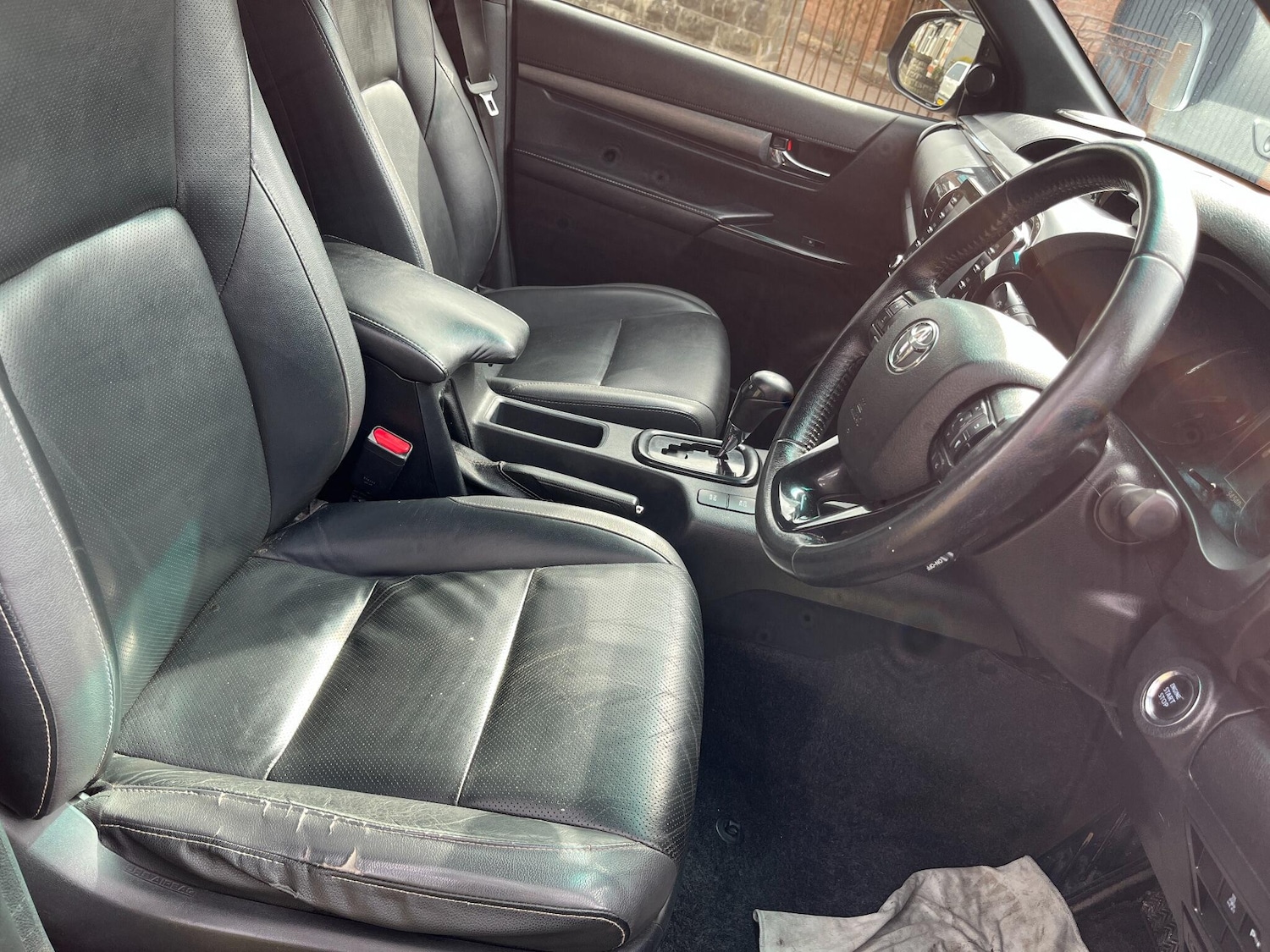 Used Toyota Hilux for sale - 78115842: Photo 11