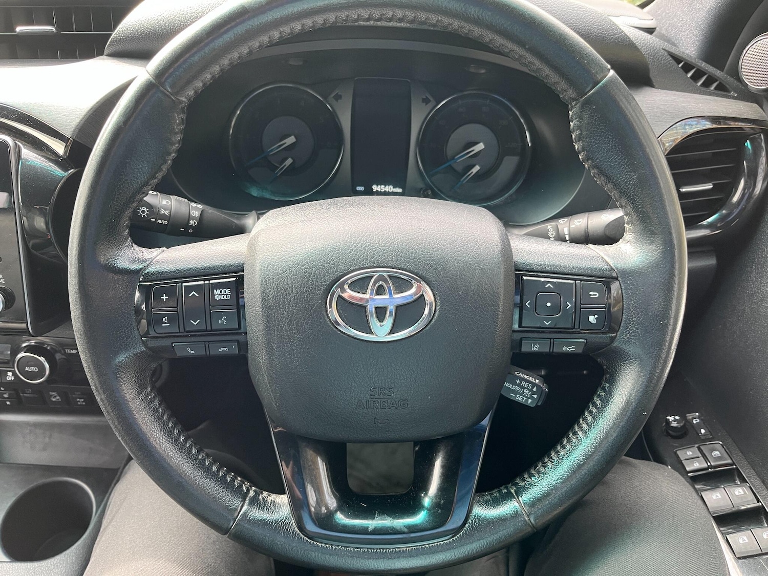 Used Toyota Hilux for sale - 78115842: Photo 14