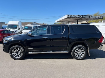Used Toyota Hilux 2019 for sale - 78429886: Photo
