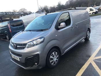 Vauxhall Vivaro feature image
