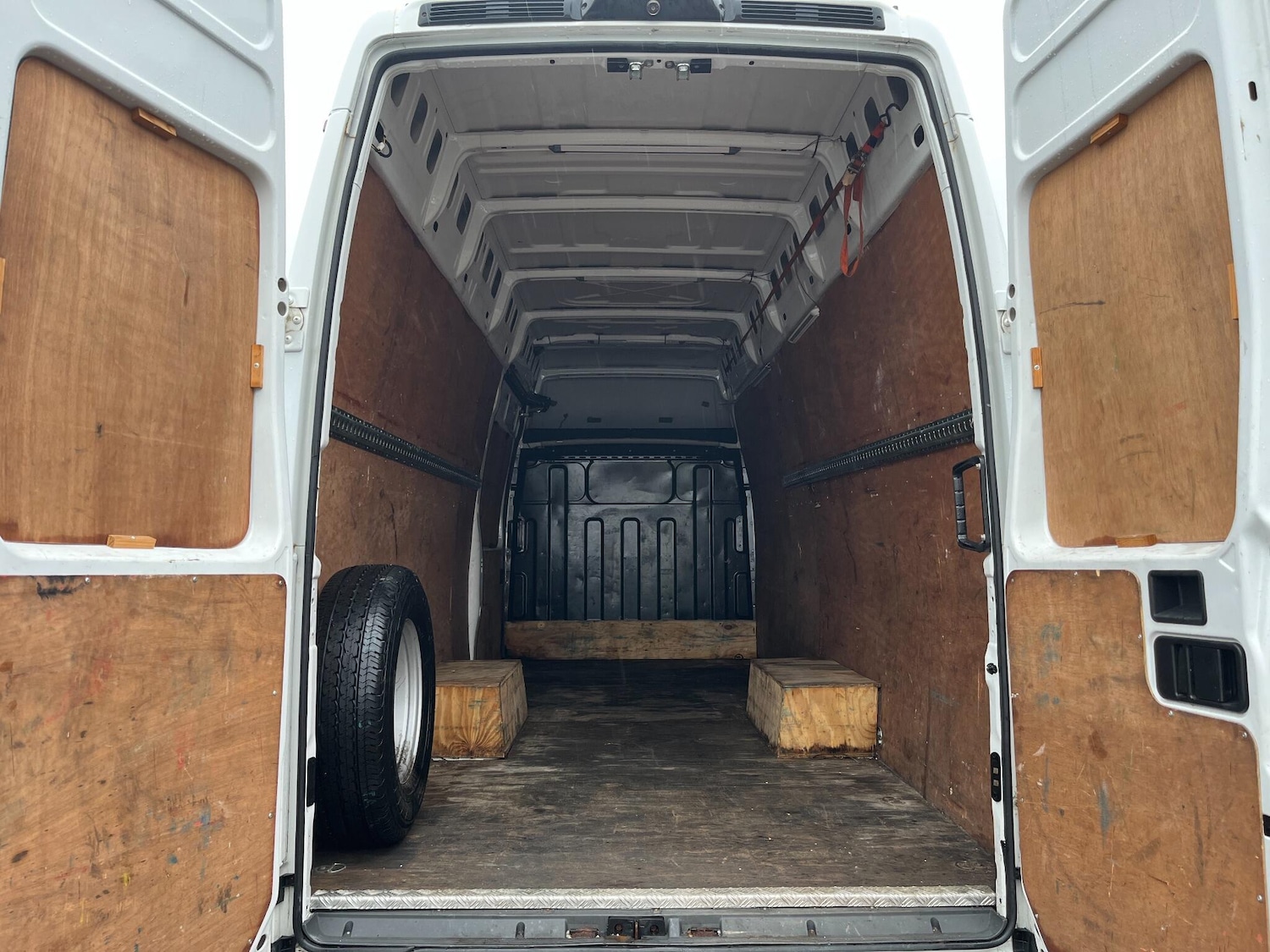 Used Iveco Daily 2010 for sale - 77909856: Photo 5