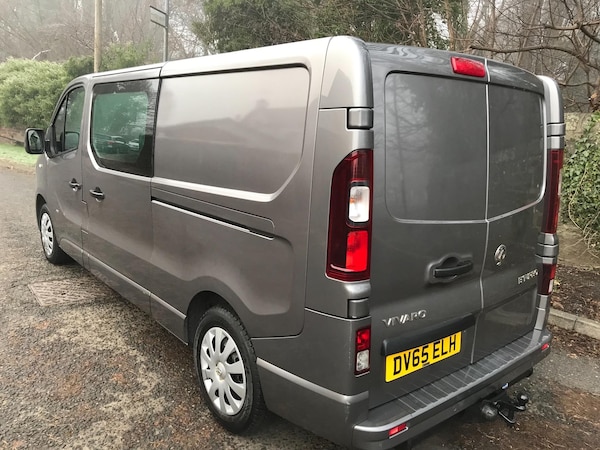 Used Vauxhall Vivaro 2015 for sale - 75102632: Photo 3