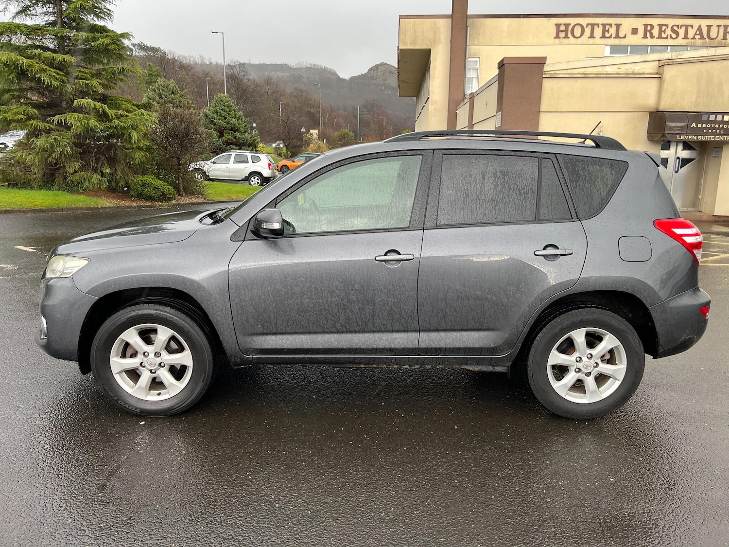 Used Toyota RAV4 2011 for sale - 77882302: Photo 6