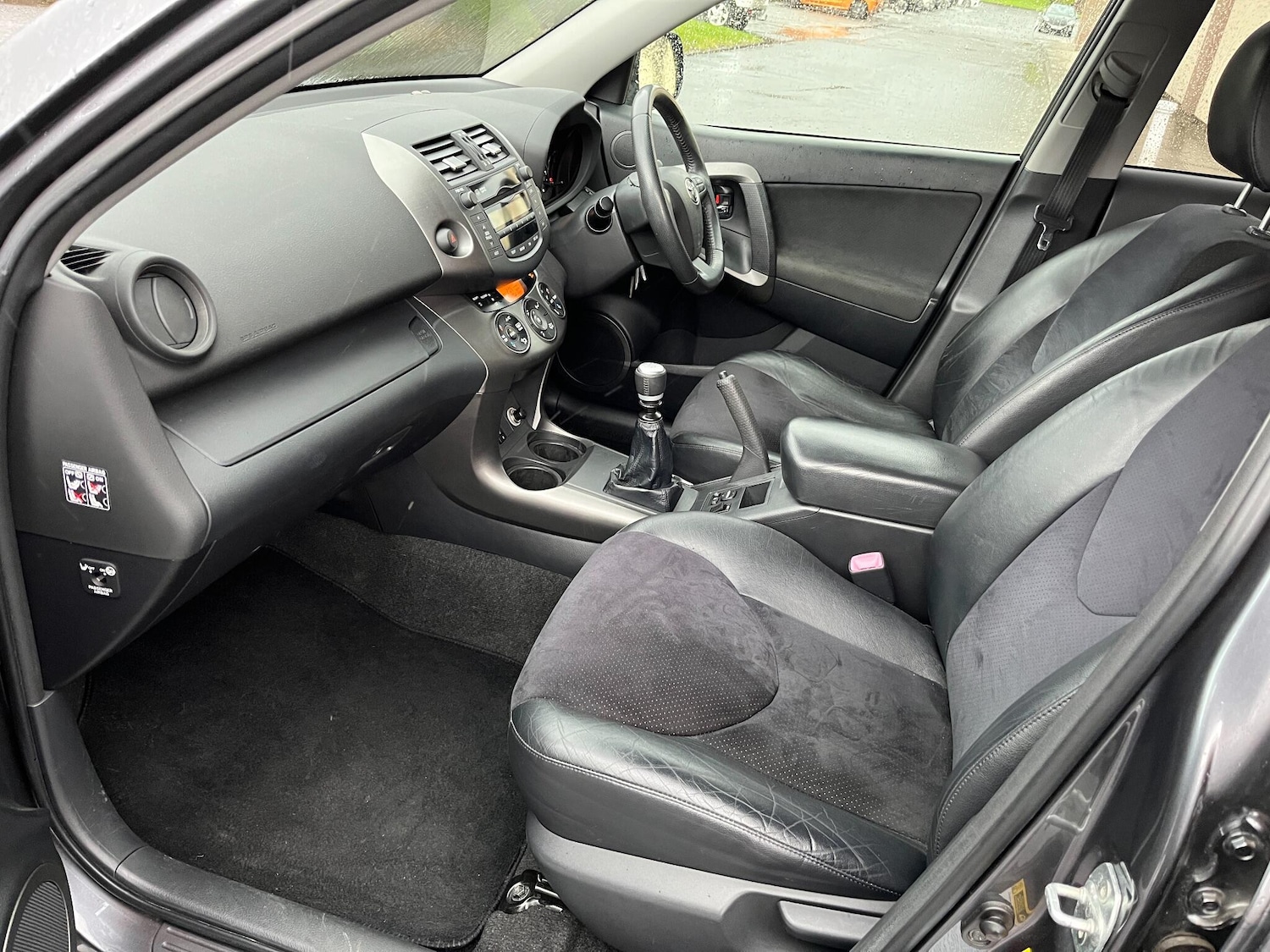 Used Toyota RAV4 2011 for sale - 77882302: Photo 8