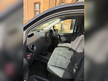 Used Mercedes-Benz Vito 2021 for sale - 77882560: Photo