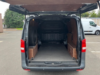 Used Mercedes-Benz Vito 2017 for sale - 76296060: Photo 4