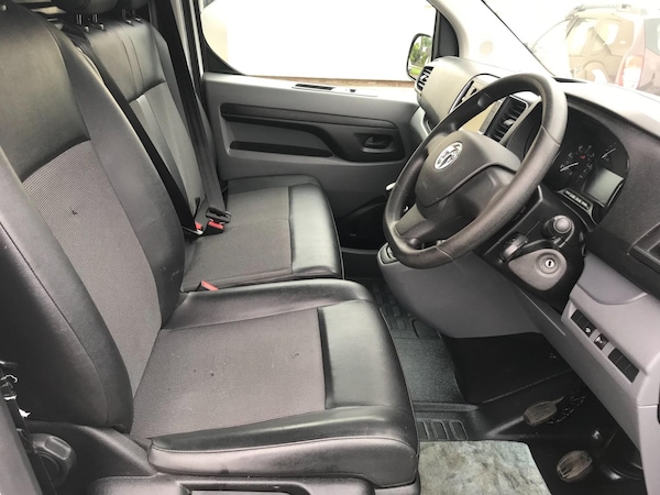 Used Vauxhall Vivaro 2020 for sale - 75059963: Photo 2