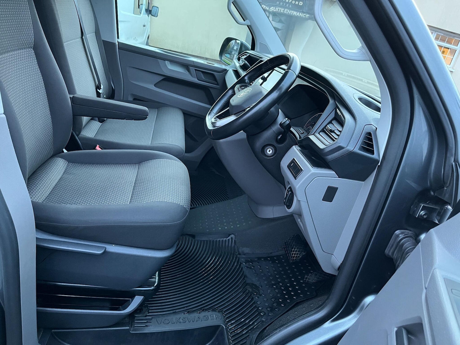 Used Volkswagen Transporter 2021 for sale - 76991613: Photo 12