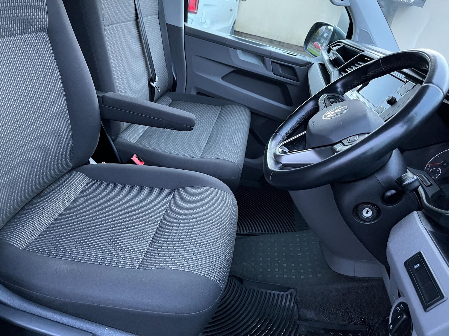 Used Volkswagen Transporter 2021 for sale - 76991613: Photo 14