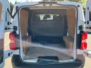 Used Citroen Dispatch 2020 for sale - 76987805: Photo