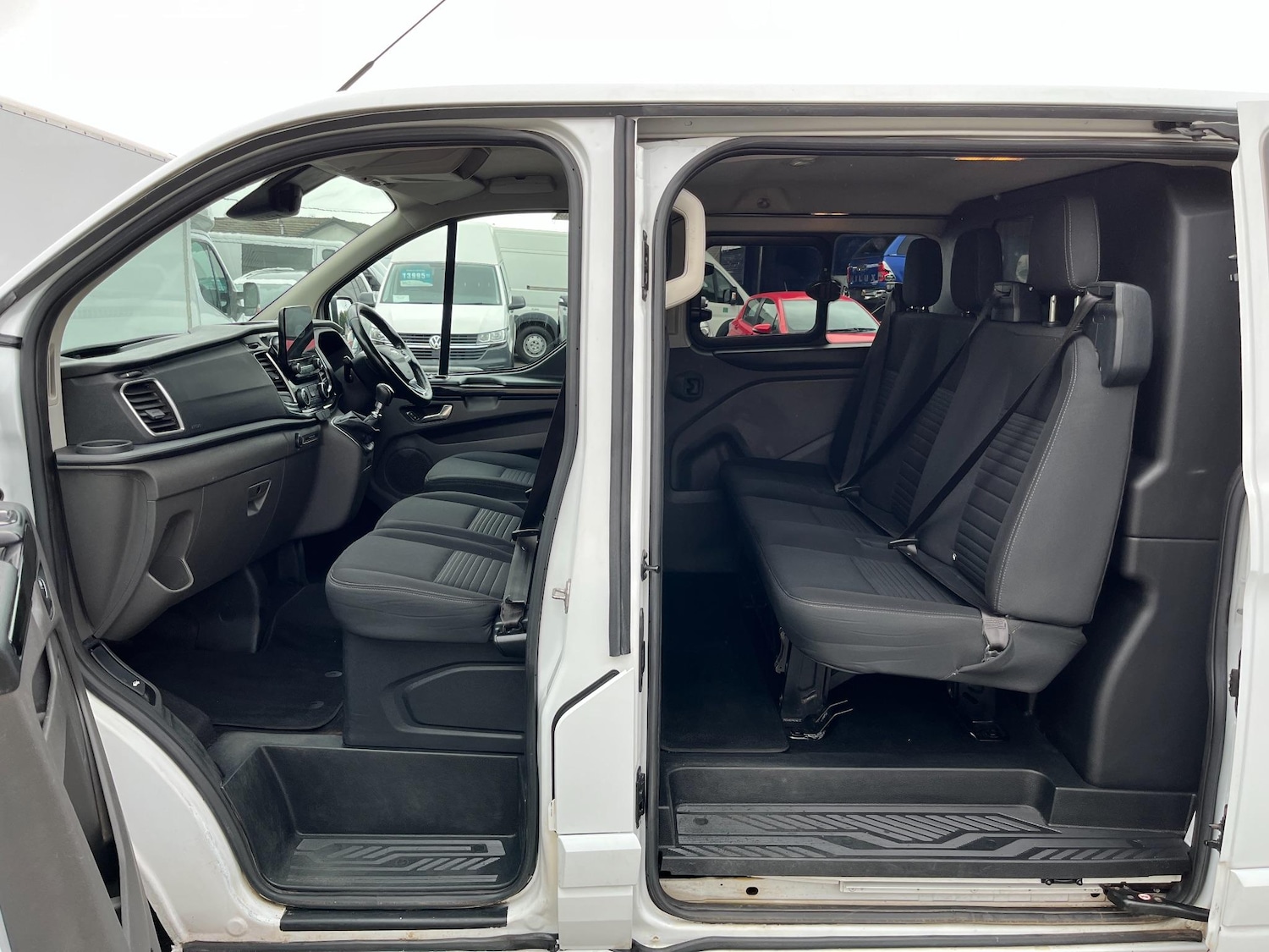 Used Ford Transit Custom for sale - 76994895: Photo 3