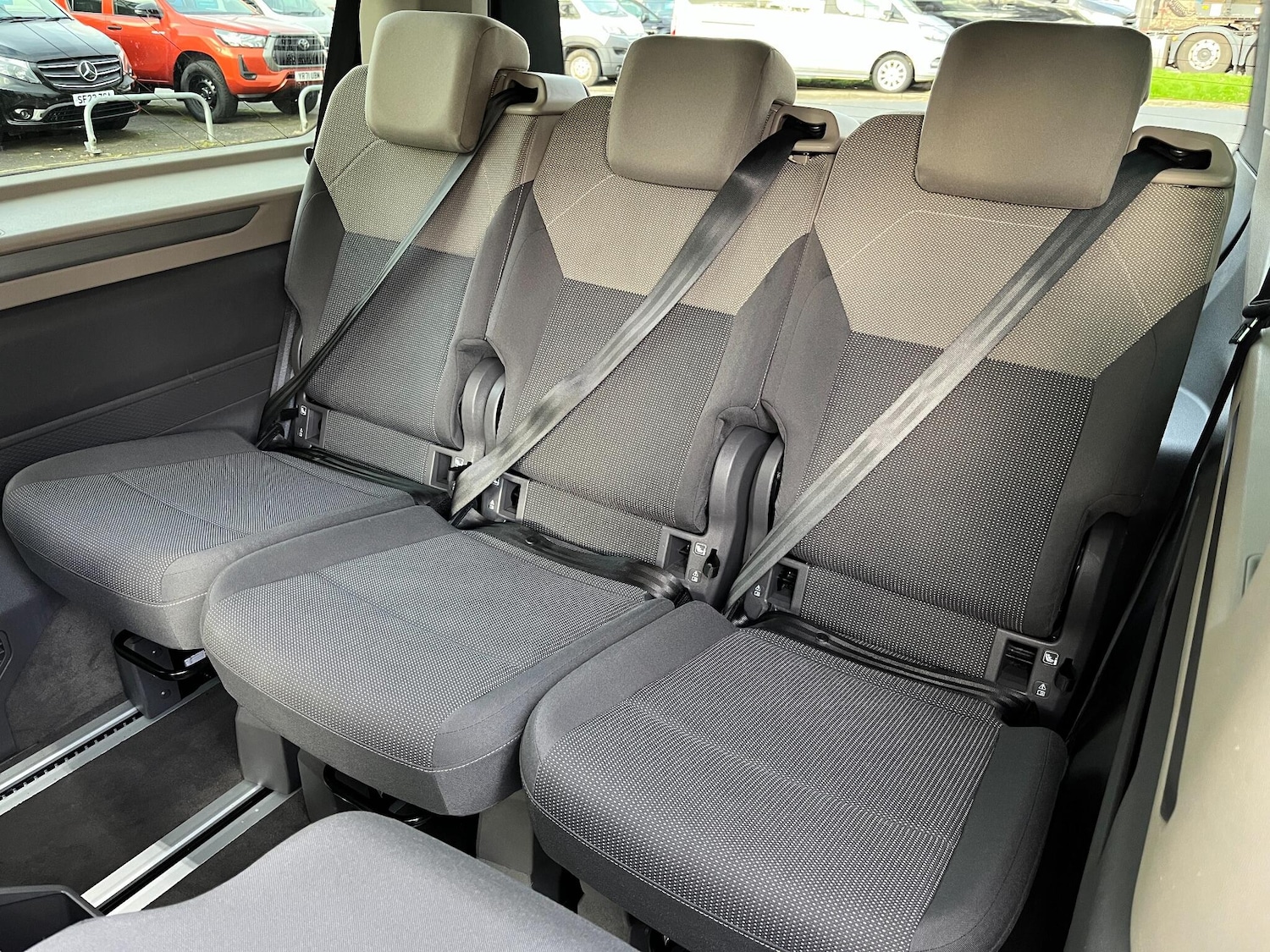 Used Volkswagen Multivan 2023 for sale - 76865762: Photo 11