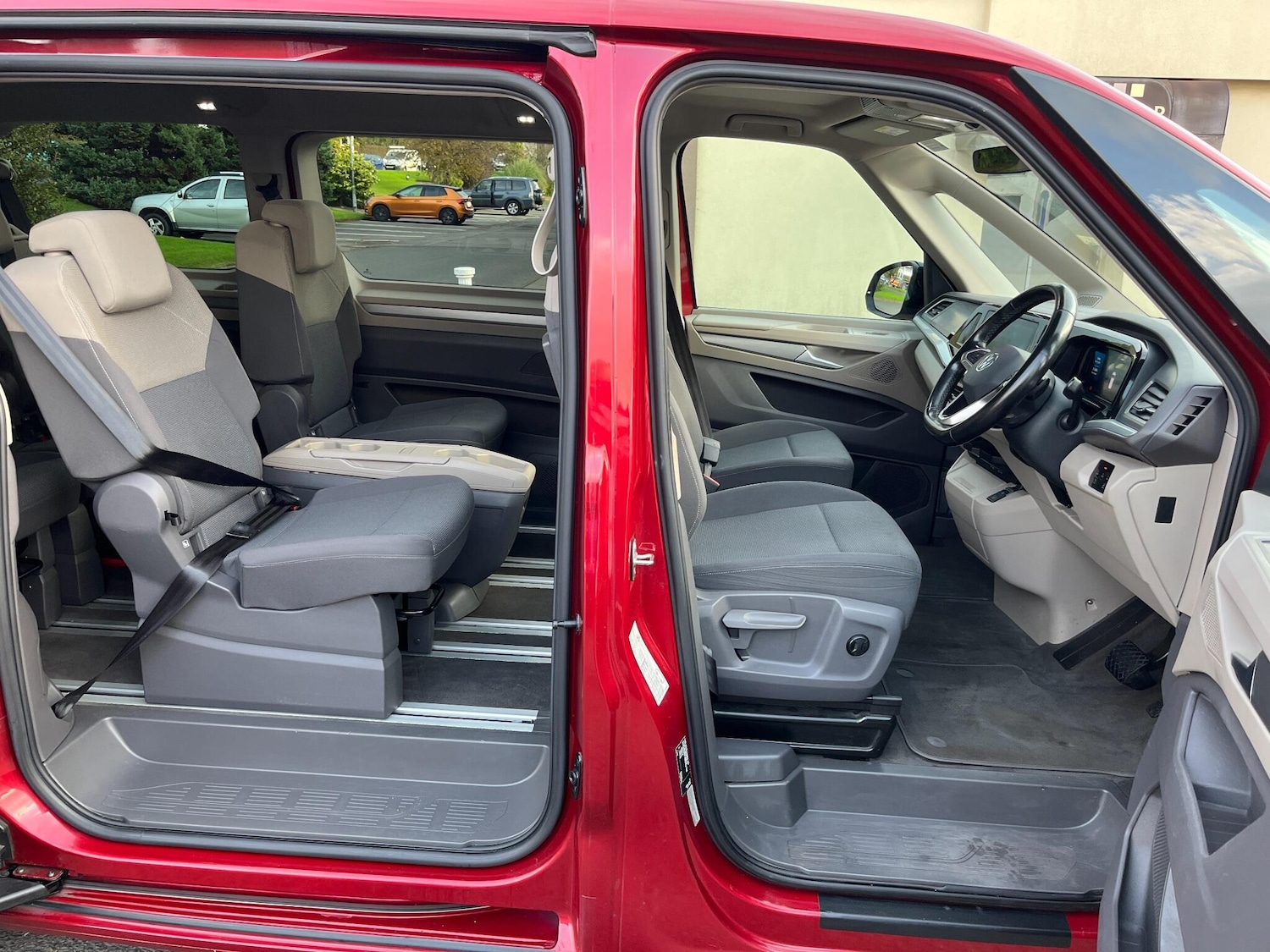 Used Volkswagen Multivan 2023 for sale - 76865762: Photo 13