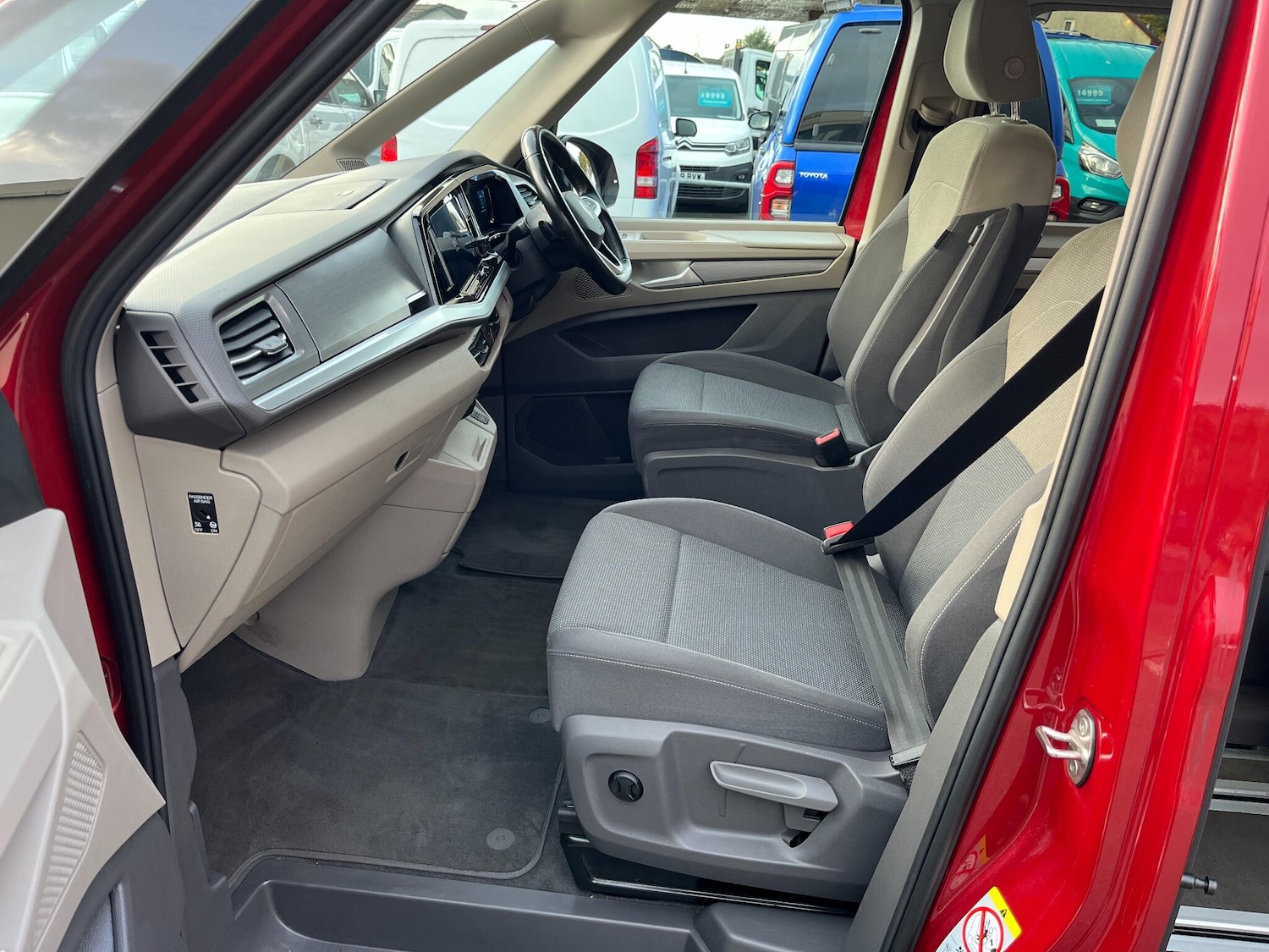 Used Volkswagen Multivan 2023 for sale - 76865762: Photo 14