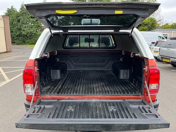 Used Toyota Hilux 2021 for sale - 76690065: Photo