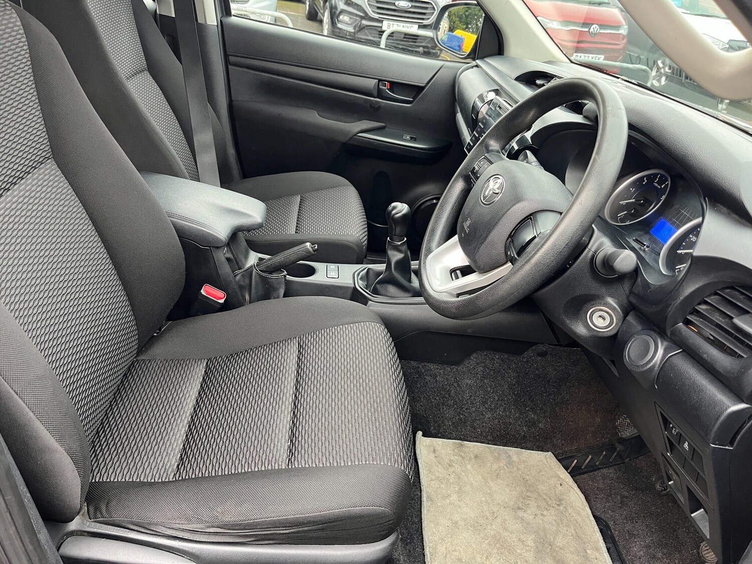 Used Toyota Hilux for sale - 77925526: Photo 8