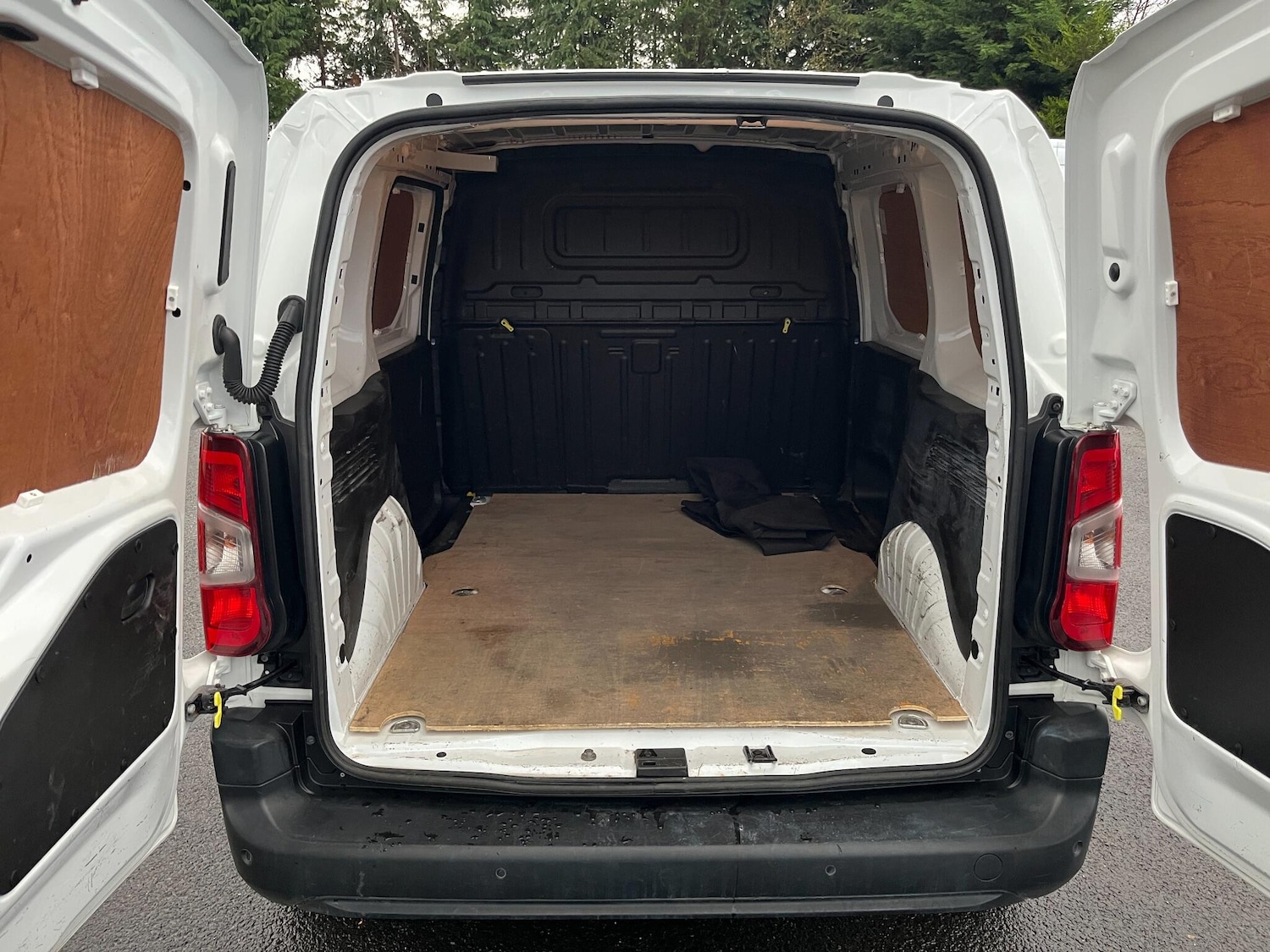 Used Peugeot Partner 2021 for sale - 77016082: Photo 4