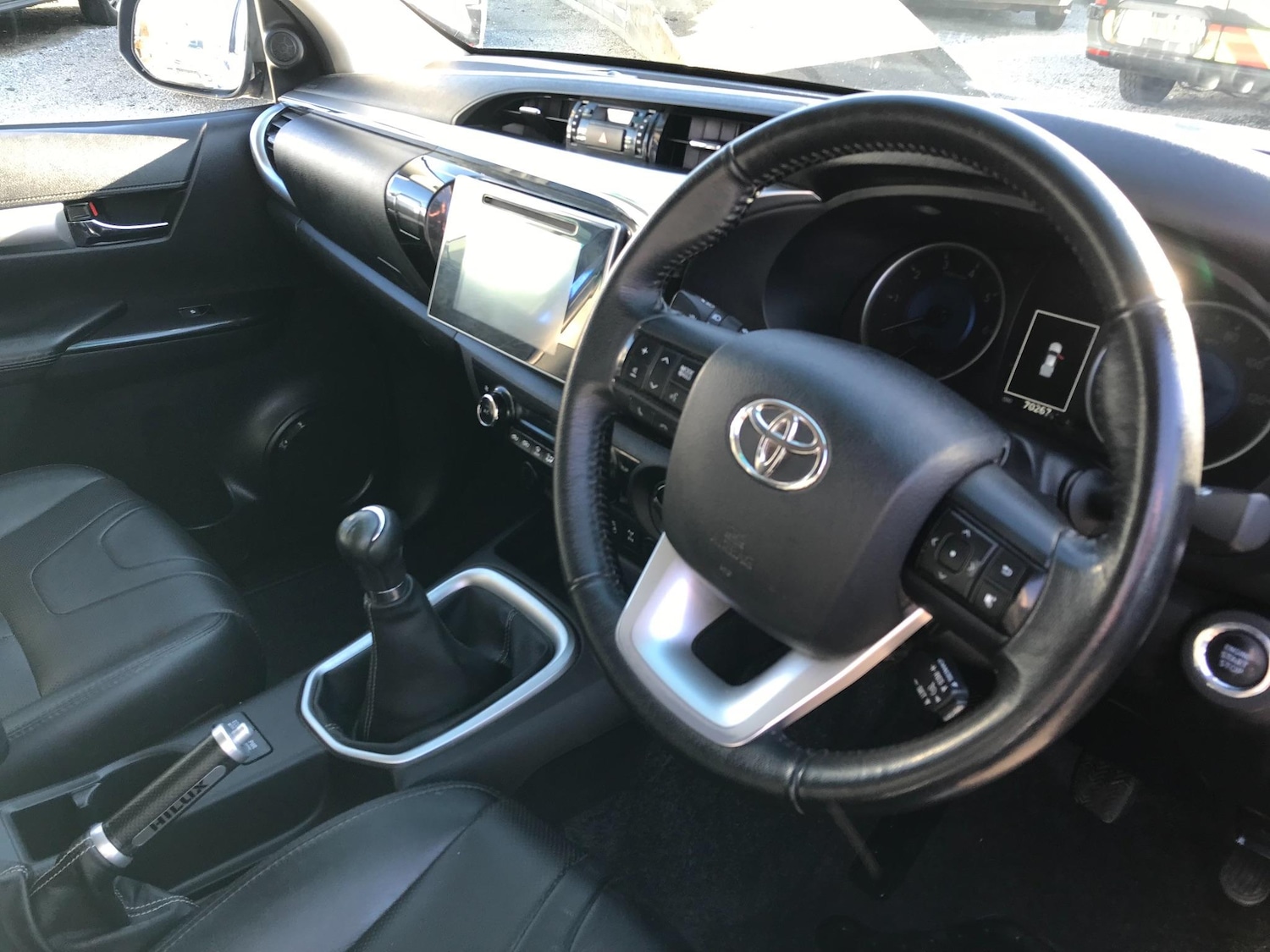 Used Toyota Hilux 2017 for sale - 76992261: Photo 10