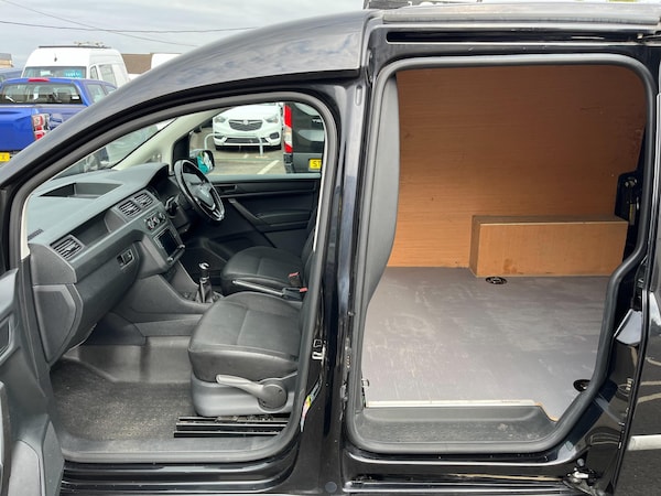 Used Volkswagen Caddy 2020 for sale - 74935286: Photo 3