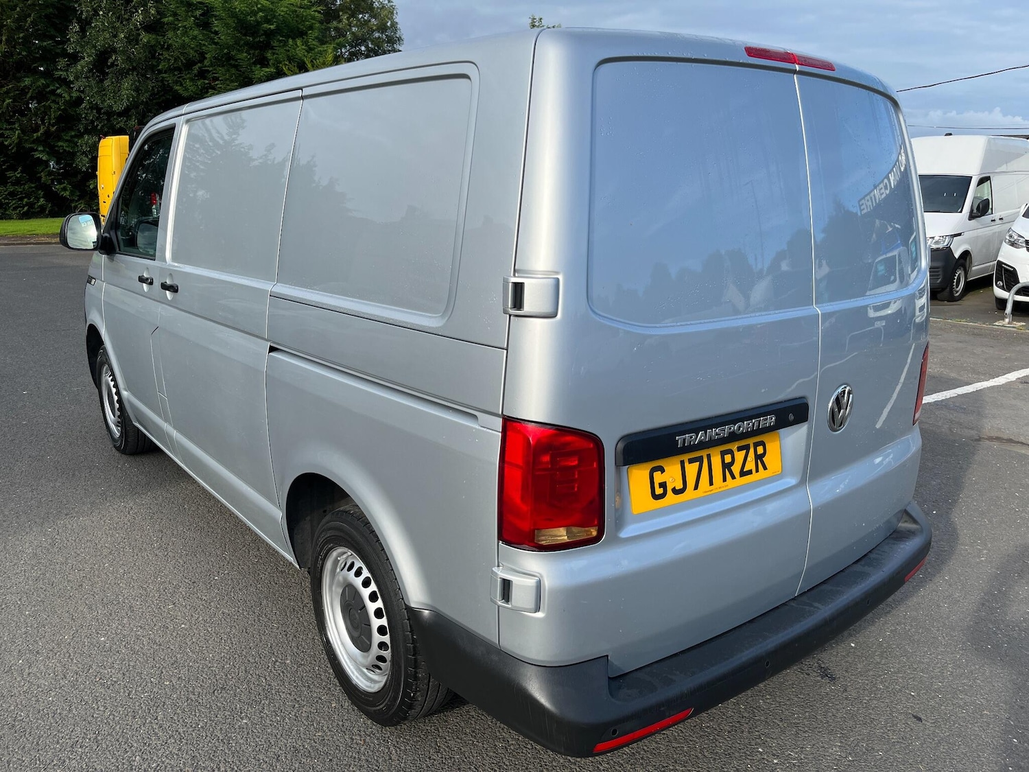 Used Volkswagen Transporter 2021 for sale - 76988444: Photo 5