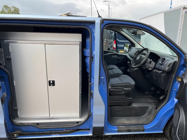 Used Vauxhall Vivaro 2018 for sale - 74909274: Photo 13