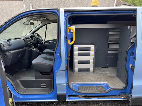 Used Vauxhall Vivaro 2018 for sale - 74909274: Photo 3