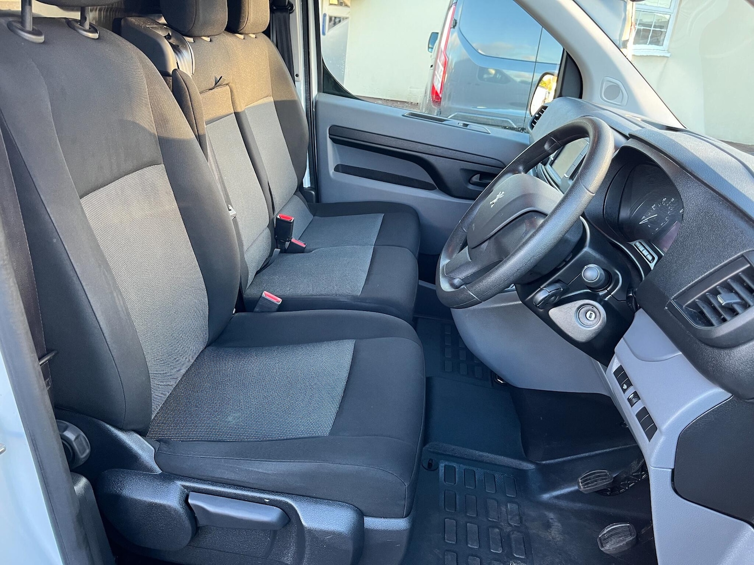 Used Peugeot Expert 2022 for sale - 76996950: Photo 10