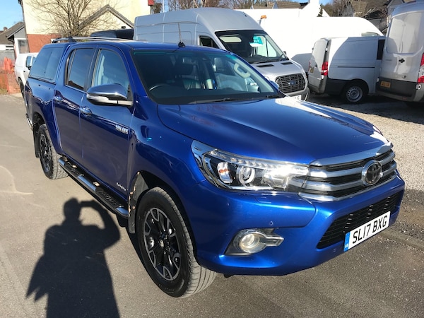 Used Toyota Hilux 2017 for sale - 73995427: Photo 1