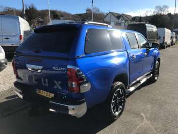 Used Toyota Hilux 2017 for sale - 73995427: Photo