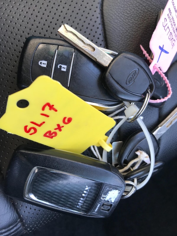 Used Toyota Hilux 2017 for sale - 73995427: Photo 7