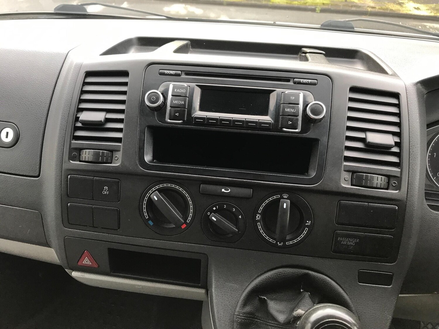 Used Volkswagen Transporter 2013 for sale - 77957917: Photo 12