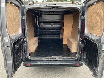 Used Renault Trafic 2019 for sale - 77994071: Photo