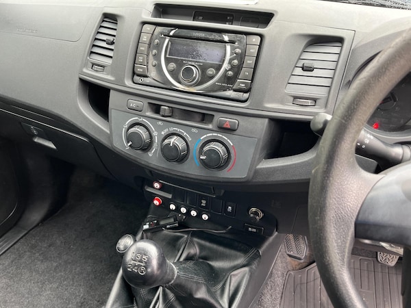 Used Toyota Hilux 2015 for sale - 75707548: Photo 10