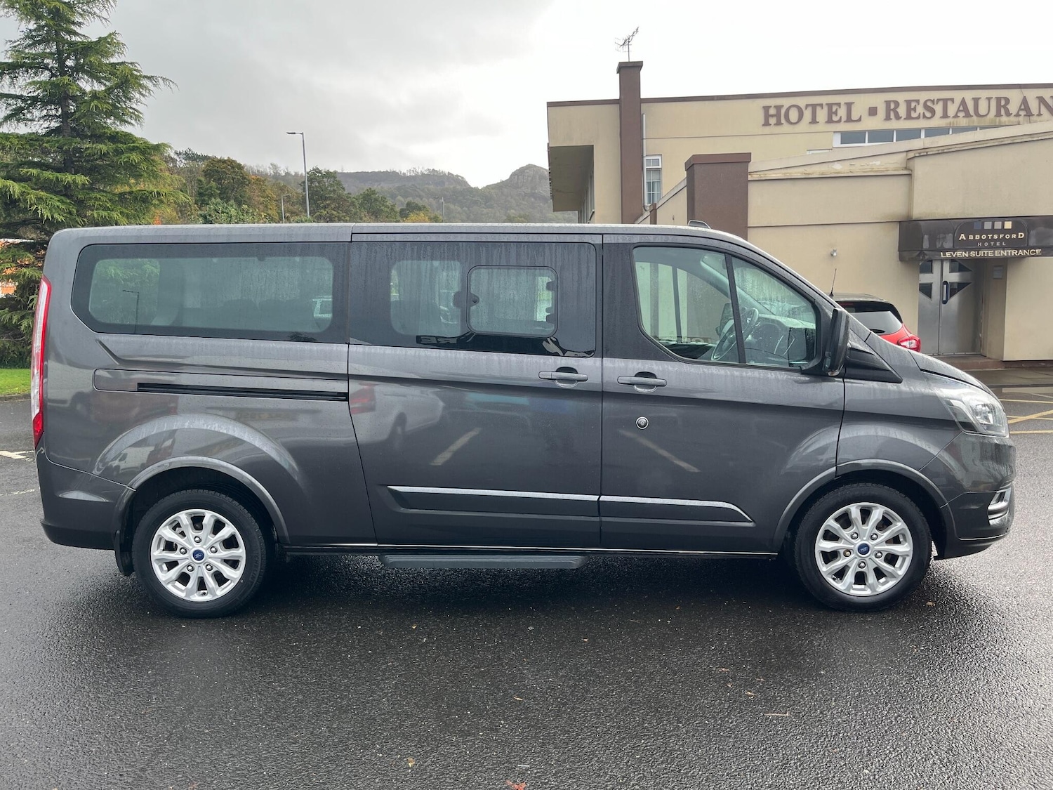 Used Ford Tourneo Custom 2021 for sale - 76166542: Photo 2