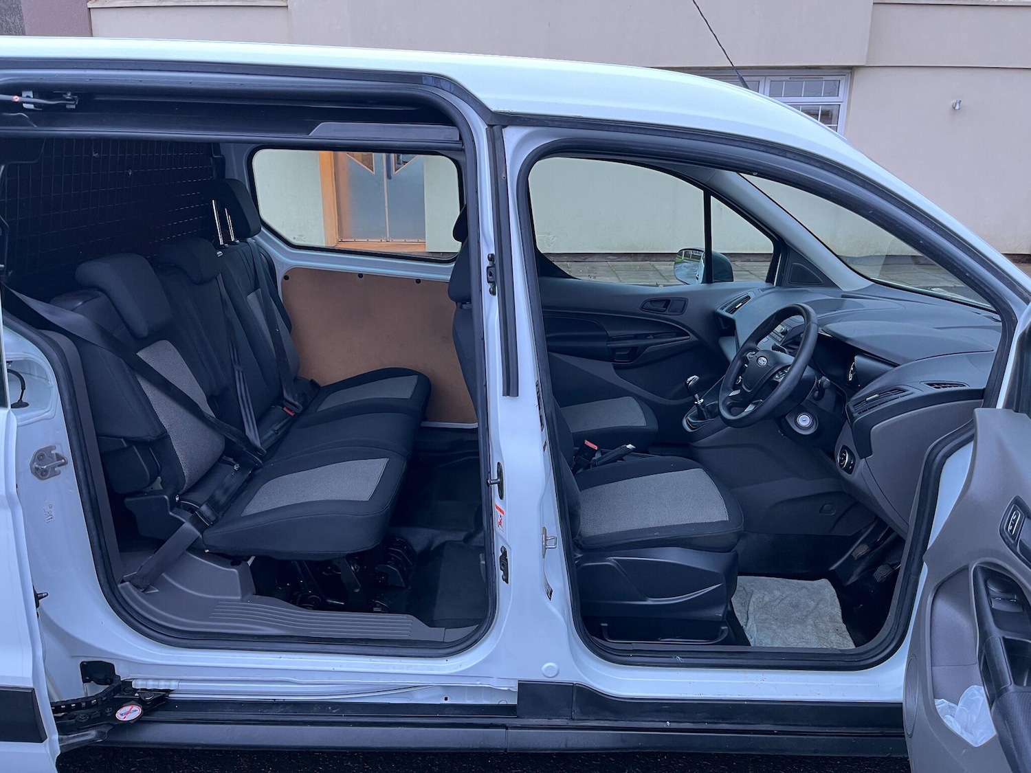 Used Ford Transit Connect 2020 for sale - 76512463: Photo 10