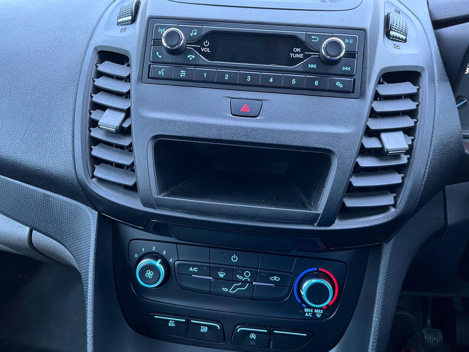 Used Ford Transit Connect 2020 for sale - 76512463: Photo 15