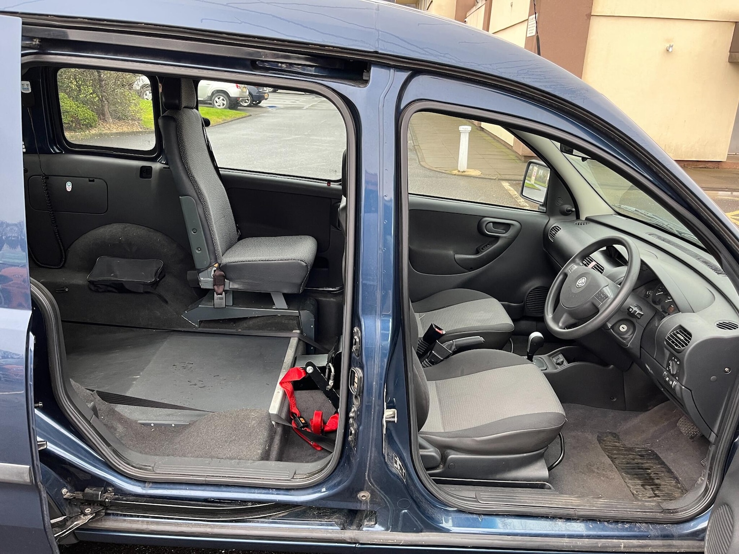 Used Vauxhall Combo 2011 for sale - 77633615: Photo 8