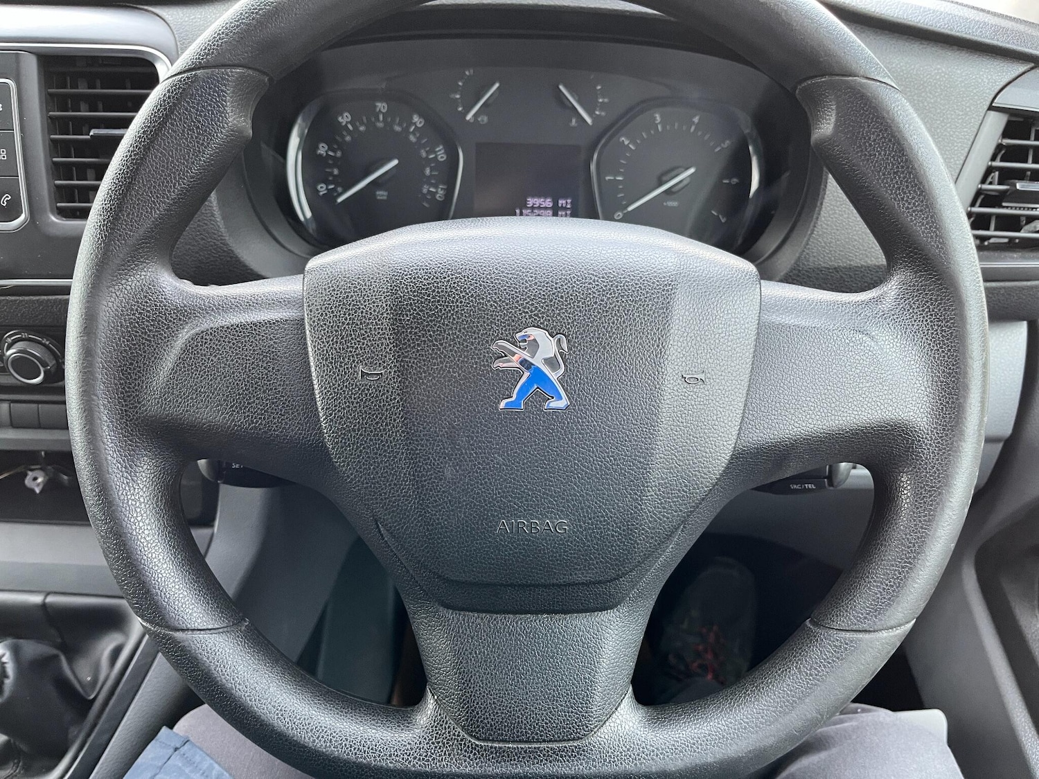 Used Peugeot Expert 2020 for sale - 77454770: Photo 12