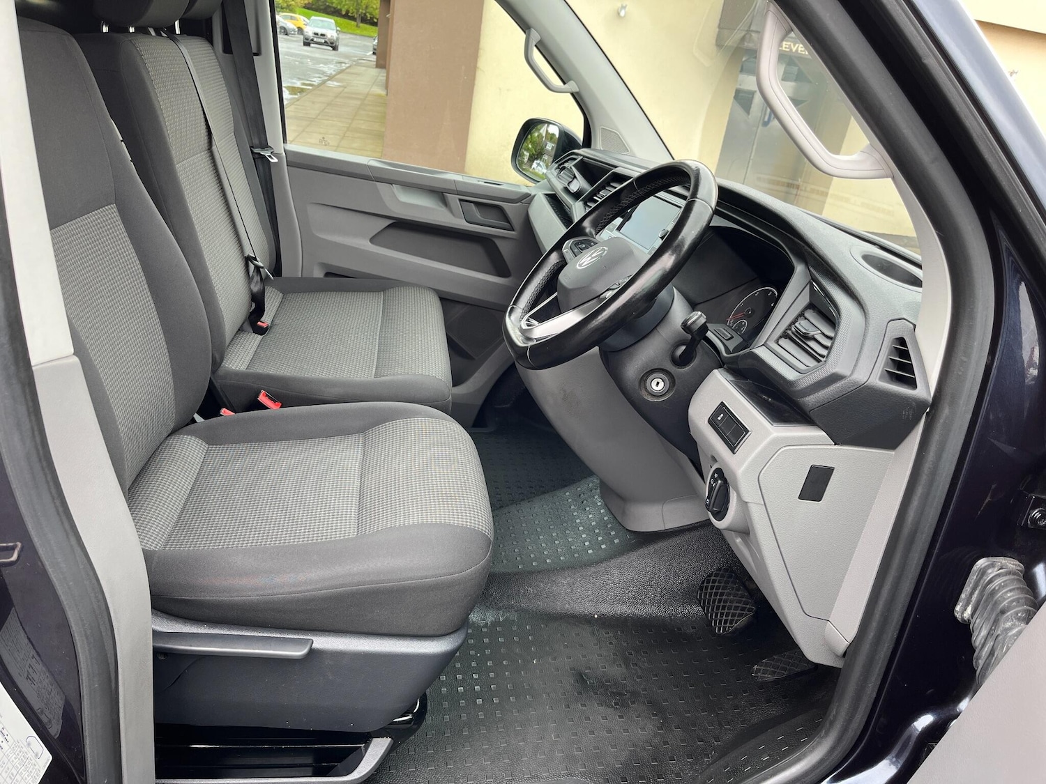 Used Volkswagen Transporter 2022 for sale - 76094626: Photo 8