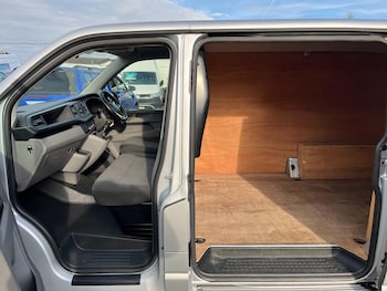 Used Volkswagen Transporter 2021 for sale - 75839421: Photo