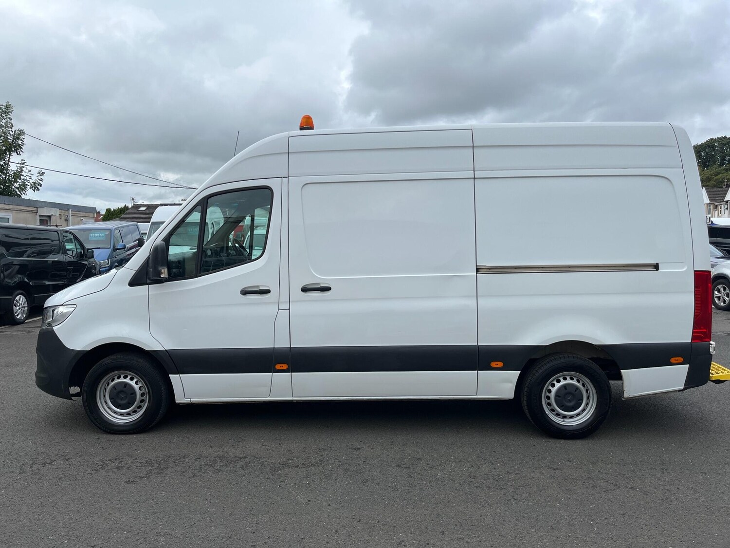 Used Mercedes-Benz Sprinter for sale - 77823711: Photo 2