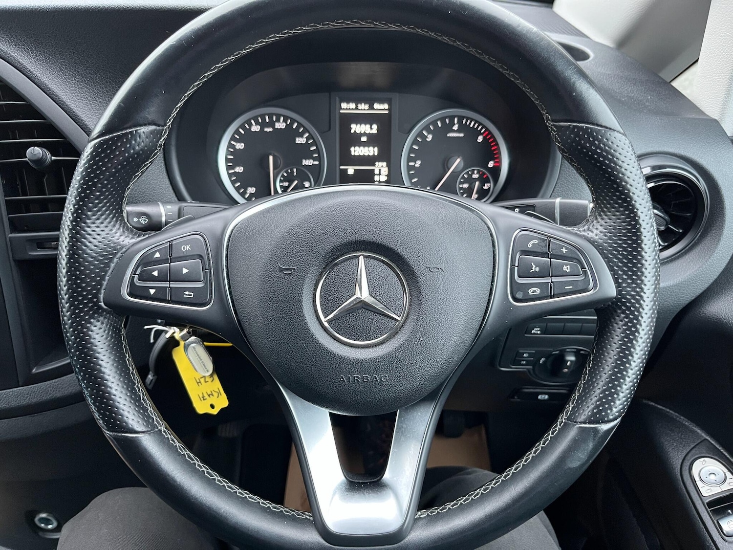 Used Mercedes-Benz Vito 2021 for sale - 77510125: Photo 14