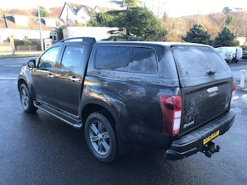 Used Isuzu D-Max 2018 for sale - 74751448: Photo
