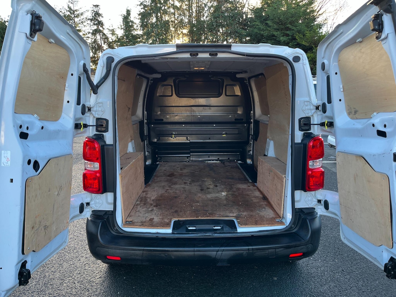 Used Peugeot Expert 2022 for sale - 76646092: Photo 4