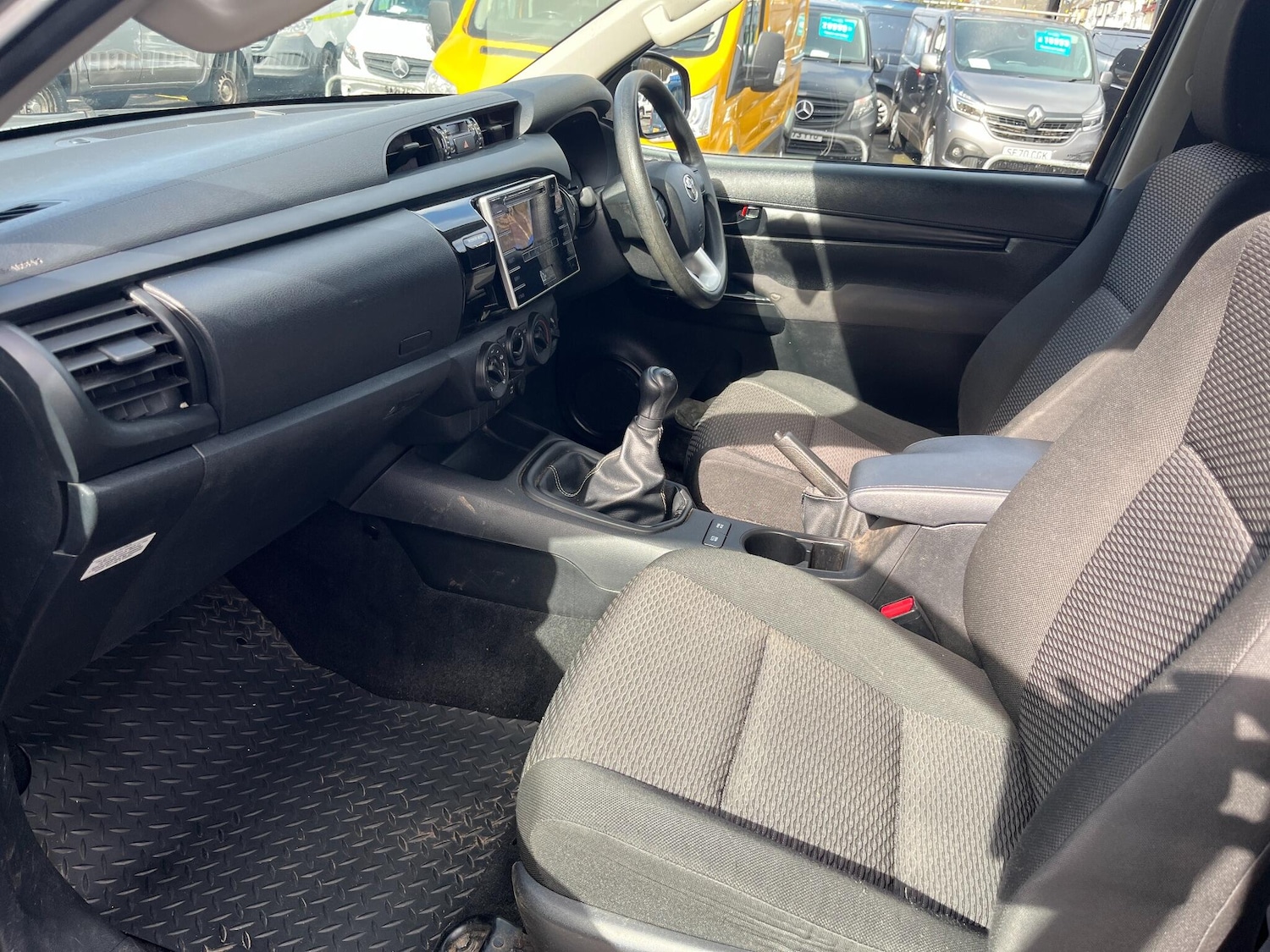 Used Toyota Hilux 2017 for sale - 78203712: Photo 9