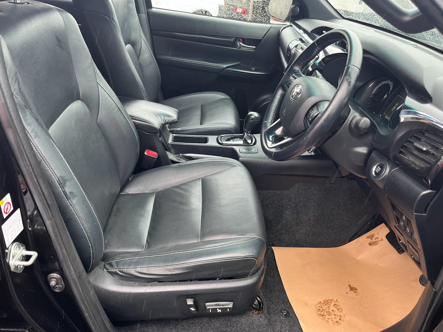 Used Toyota Hilux 2019 for sale - 77524358: Photo 8