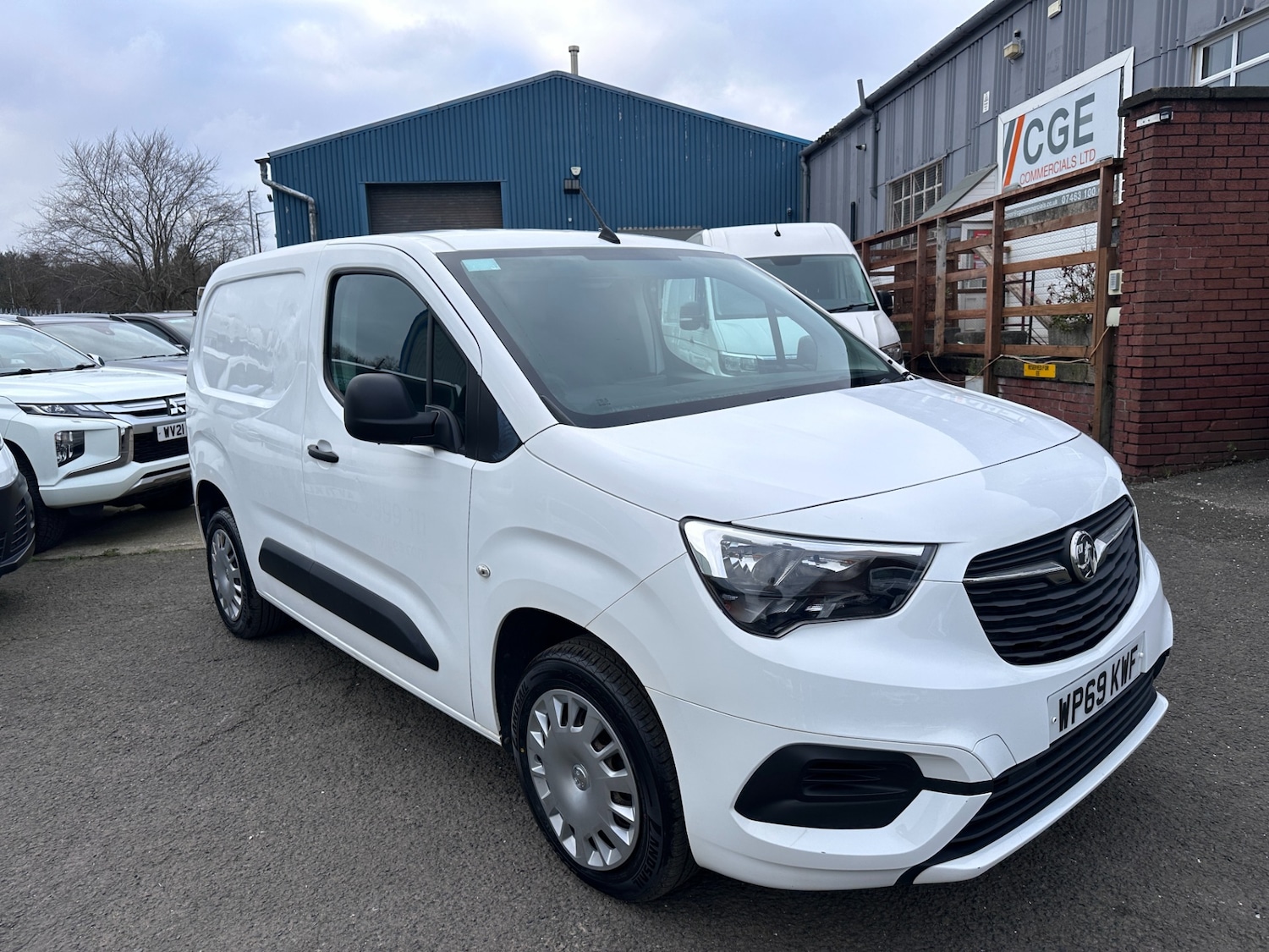 Used Vauxhall Combo 2019 for sale - 77403591: Photo 2