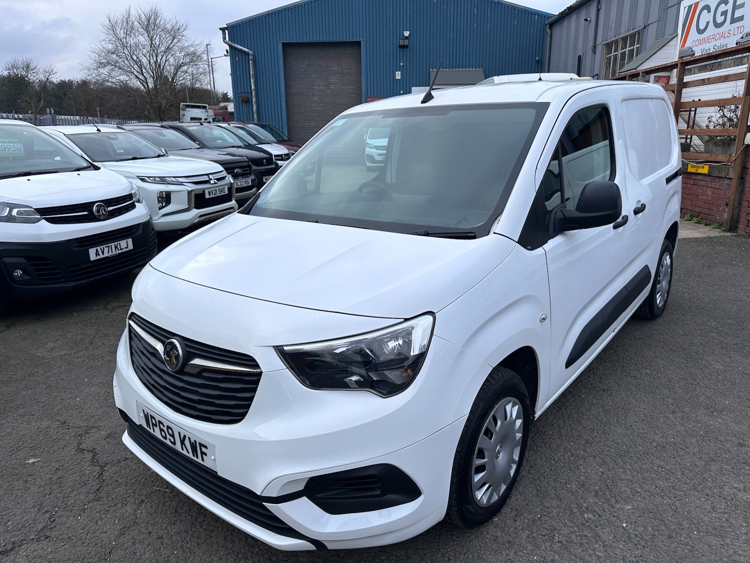 Used Vauxhall Combo 2019 for sale - 77403591: Photo 3