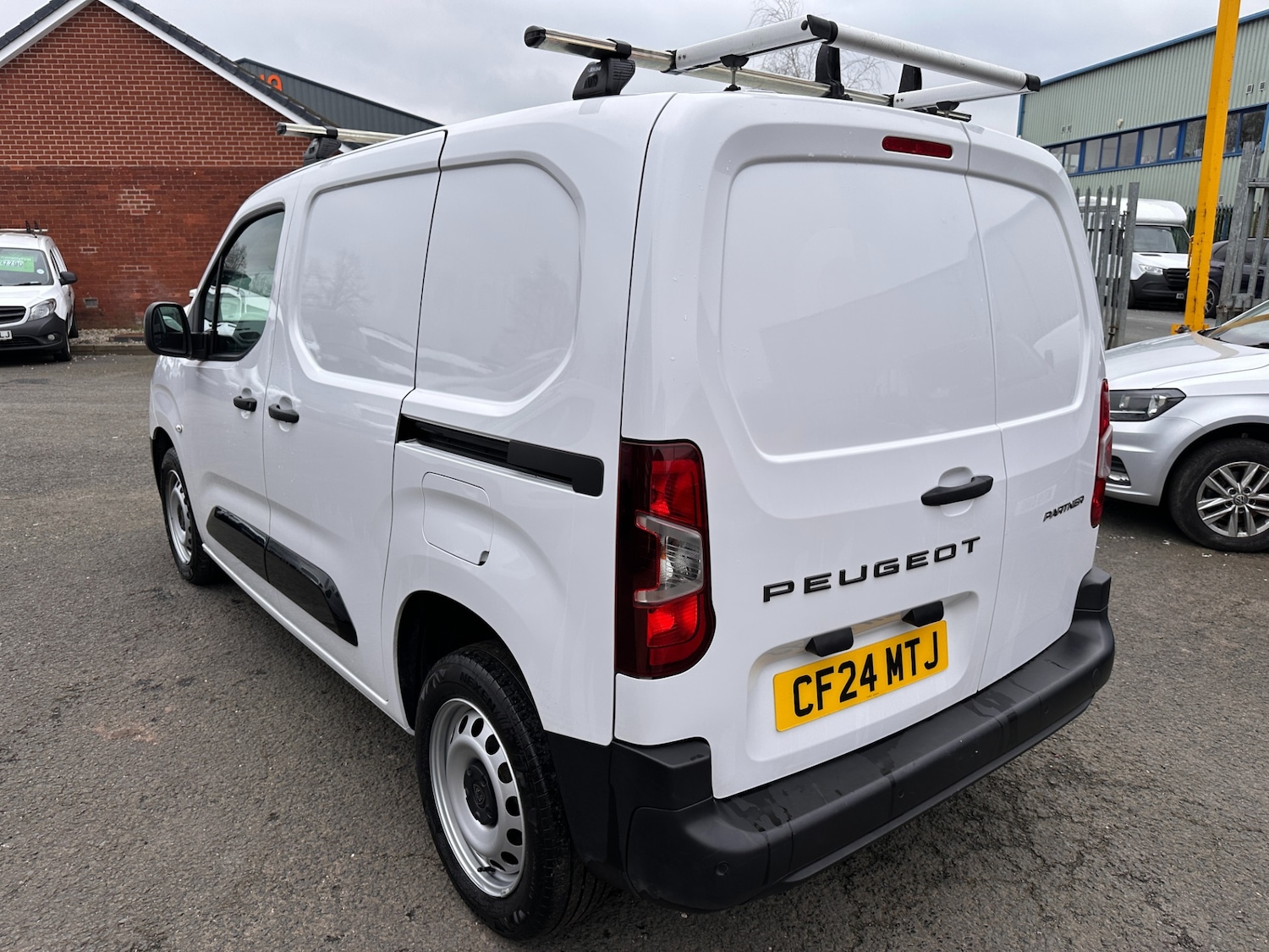 Used Peugeot Partner 2024 for sale - 77803498: Photo 11