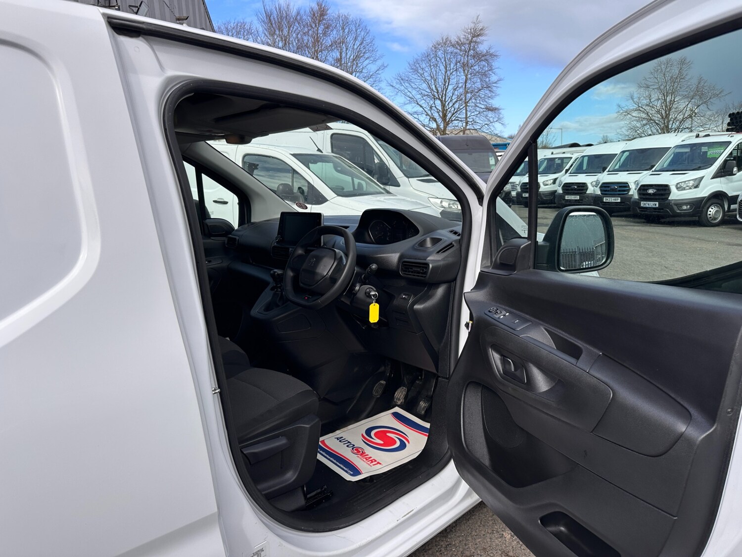 Used Peugeot Partner 2023 for sale - 78078529: Photo 15